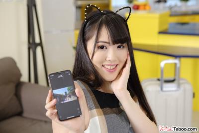 Japanese Stepdaughter Gets Warm Welcome 6k vr xxx scene