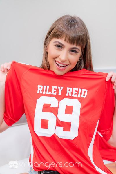Fanatic Dreams with Riley Reid  Slideshow