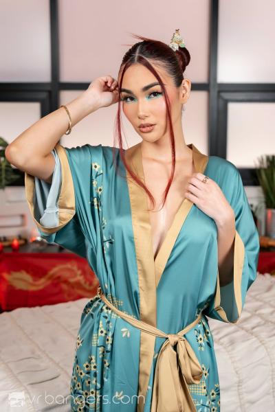 Scarlette Moon nude photos