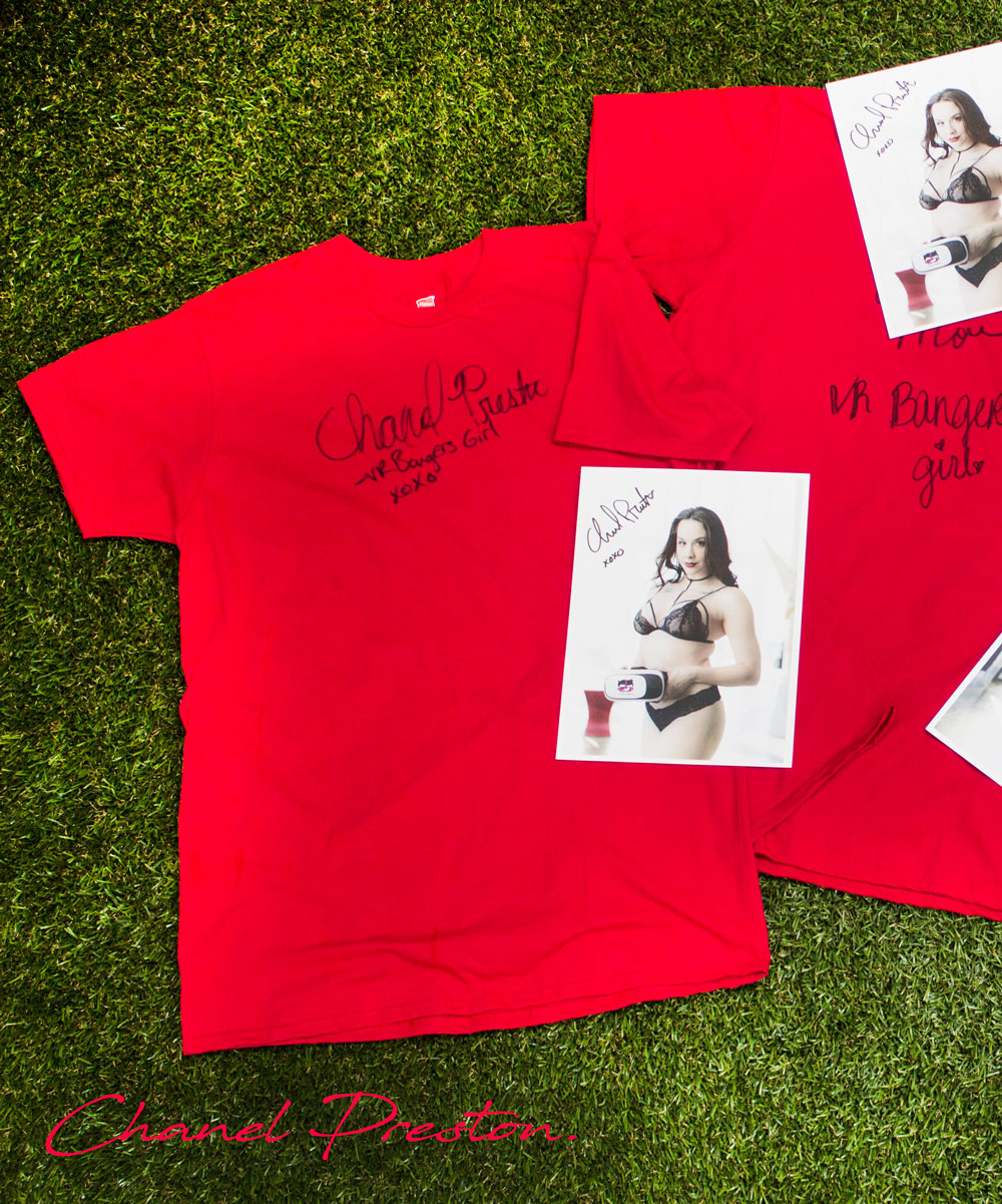 T-shirts with Chanel Preston